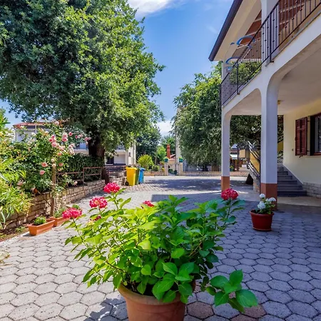 Apartament Karmen *